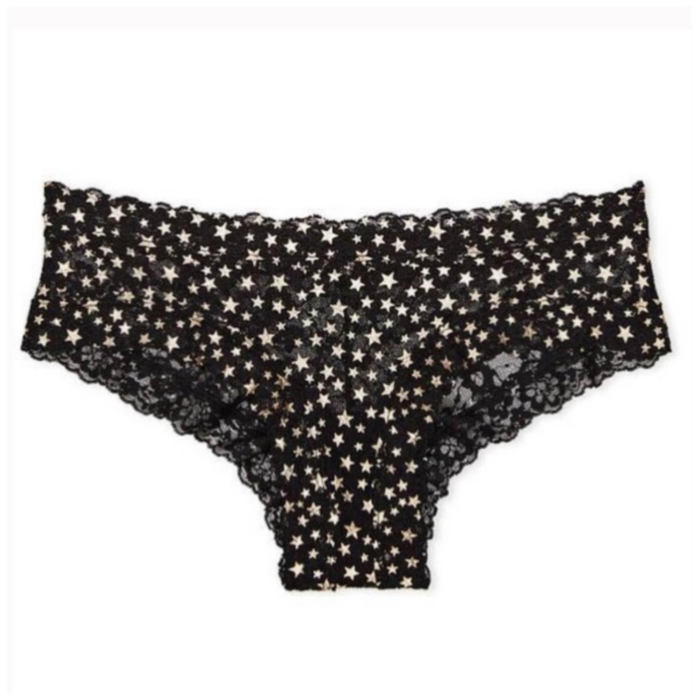 VICTORIA’S SECRET • The Lacie Foil-Print Lace Cheeky Panty
NWT
